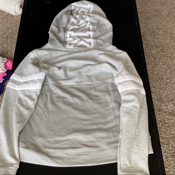 PINK gray hoodie - Picture 3 of 5
